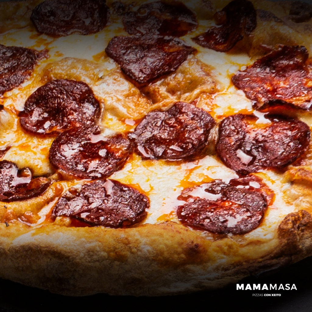 pizza de chorizo ibérico Mamamasa