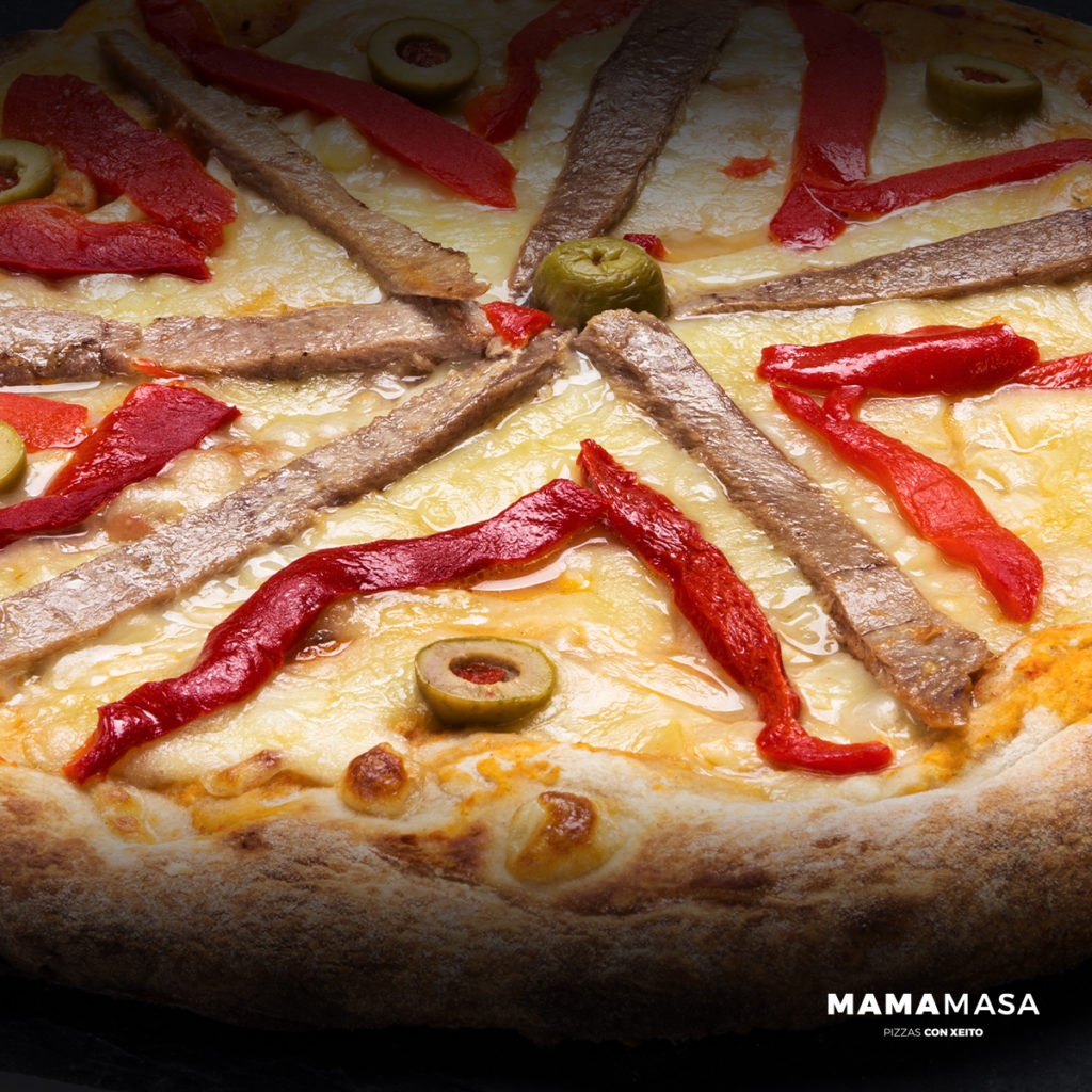 Pizza de ventresca Mamamasa